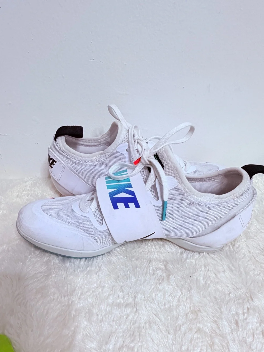 Nike Kids White Track & Field Training Shoes Size 4.5 Youth